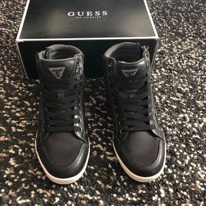 Men’s Guess Sneakers Size 8
